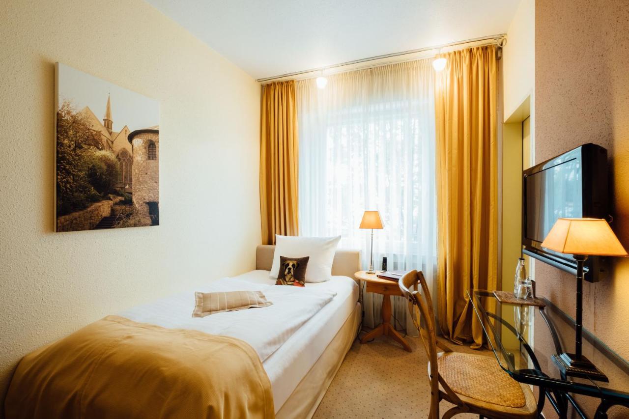 Hotel Zur Muehle Paderborn Exteriör bild