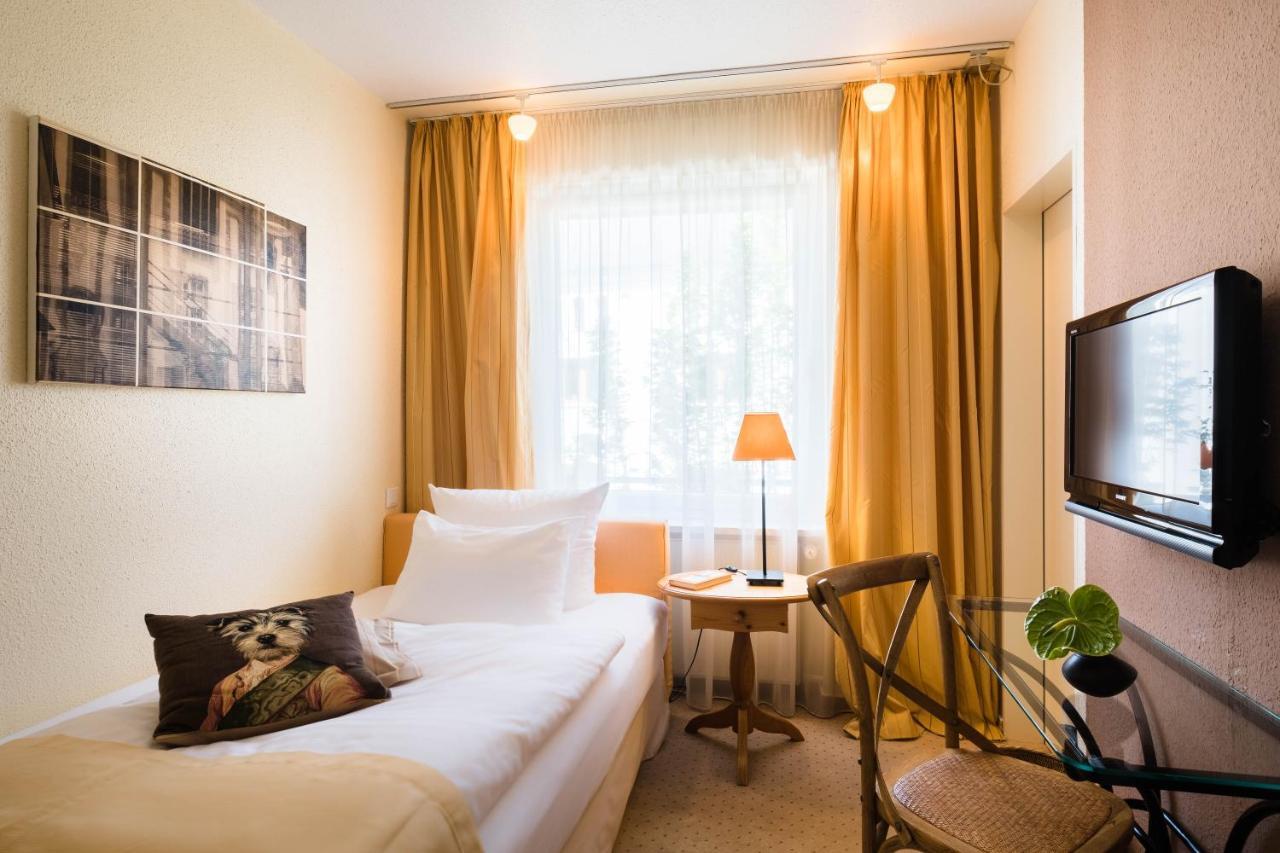 Hotel Zur Muehle Paderborn Exteriör bild